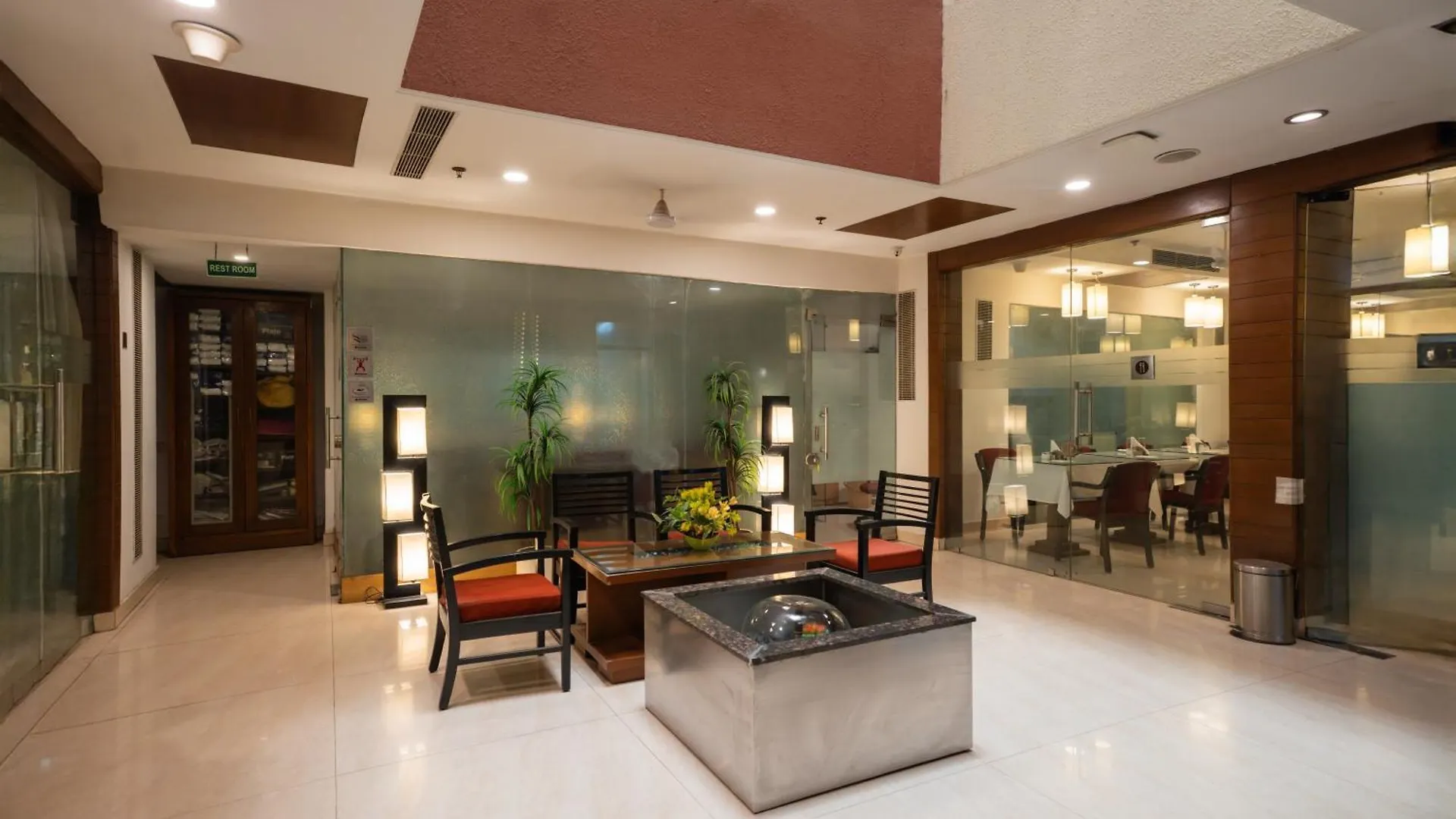 Ahuja Residency Cyber City II Gurgaon 3*,